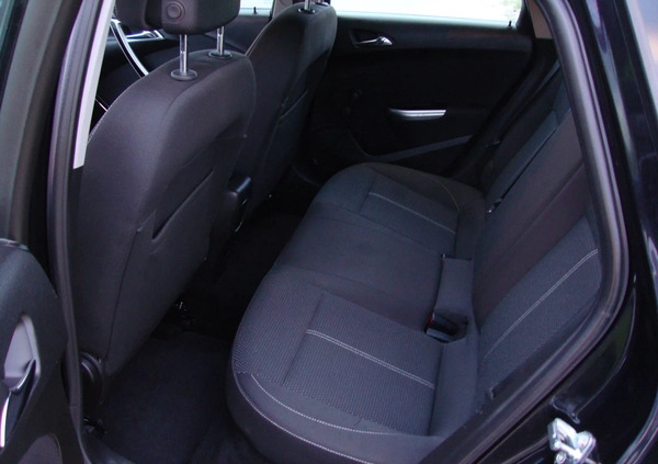 Opel Astra cena 23500 przebieg: 165800, rok produkcji 2010 z Syców małe 704